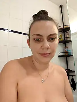 Snapshot of LEAsquirt91 chatting on January 5, 2025, 11:44 pm LEAsquirt91 online show from January 5, 2025, 11:44 pm