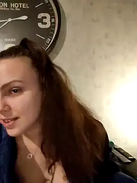 Snapshot of LEAsquirt91 chatting on February 9, 2025, 6:43 am LEAsquirt91 online show from February 9, 2025, 6:43 am