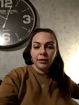 Snapshot of LEAsquirt91 chatting on March 16, 2025, 9:05 pm LEAsquirt91 online show from March 16, 2025, 9:05 pm