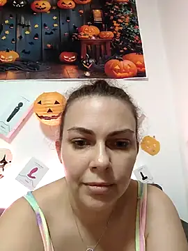 Snapshot of LEAsquirt91 chatting on November 15, 2025, 11:18 am LEAsquirt91 online show from November 15, 2025, 11:18 am