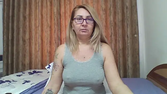 Snapshot of PussyEvely chatting on March 2, 2026, 7:48 am PussyEvely online show from March 2, 2026, 7:48 am