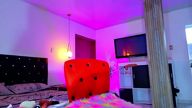 Snapshot of SQUIRT4UMEGAN chatting on January 13, 2026, 12:32 pm SQUIRT4UMEGAN online show from January 13, 2026, 12:32 pm