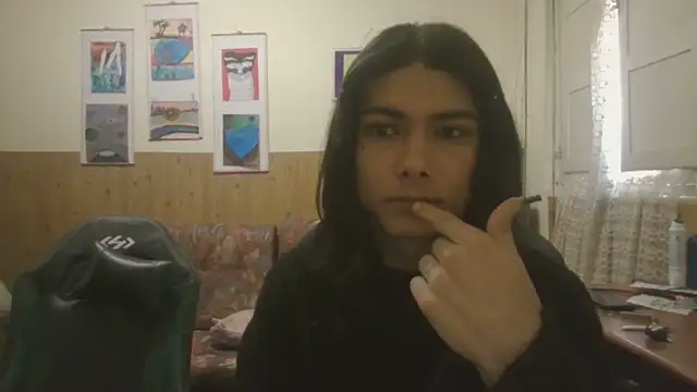 Snapshot of calliemaggotbone chatting on November 16, 2025, 1:28 pm calliemaggotbone online show from November 16, 2025, 1:28 pm