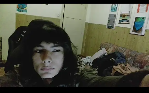 Snapshot of calliemaggotbone chatting on December 14, 2025, 1:16 pm calliemaggotbone online show from December 14, 2025, 1:16 pm