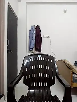 Snapshot of jonson8509 chatting on November 18, 2025, 12:05 am jonson8509 online show from November 18, 2025, 12:05 am