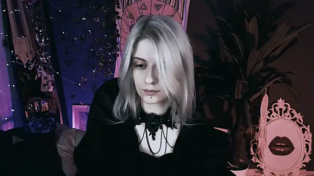 Snapshot of Noah_ElmerX chatting on December 18, 2025, 9:21 pm Noah ElmerX online show from December 18, 2025, 9:21 pm