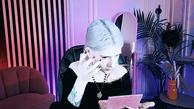 Snapshot of Noah_ElmerX chatting on February 11, 2026, 2:33 pm Noah ElmerX online show from February 11, 2026, 2:33 pm