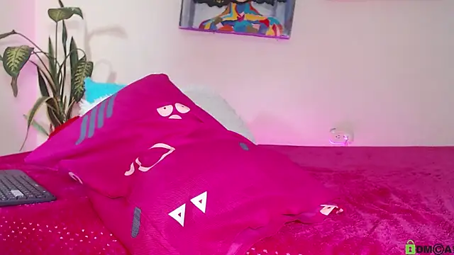 natasha jm online show from October 23, 2025, 11:35 pm