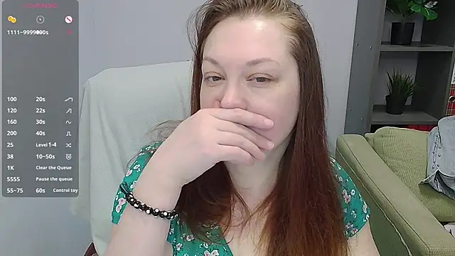 Snapshot of CutieGinger chatting on November 8, 2025, 3:56 pm CutieGinger online show from November 8, 2025, 3:56 pm