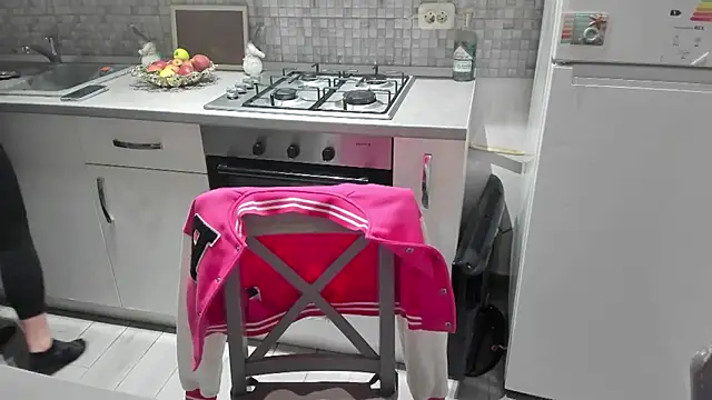 Snapshot of Ellyslimdoll chatting on February 21, 2026, 4:13 am Ellyslimdoll online show from February 21, 2026, 4:13 am