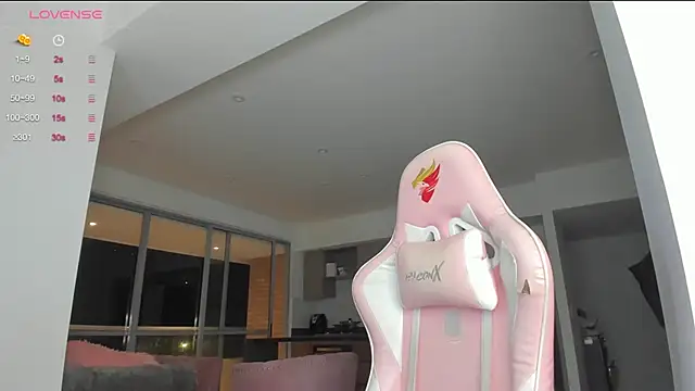 Snapshot of mia_yourmommy chatting on January 22, 2025, 7:03 am mia yourmommy online show from January 22, 2025, 7:03 am