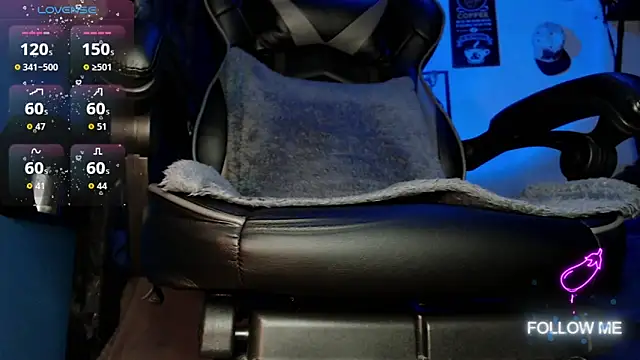 Snapshot of Tom_kio chatting on February 2, 2026, 4:17 pm Tom kio online show from February 2, 2026, 4:17 pm