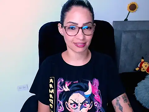 Snapshot of diana__34 chatting on February 16, 2026, 1:02 am diana 34 online show from February 16, 2026, 1:02 am