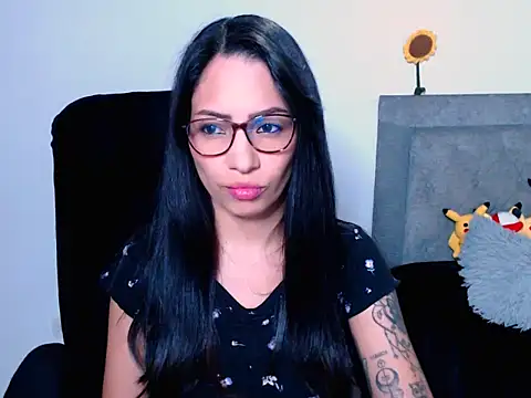 Snapshot of diana__34 chatting on March 6, 2026, 1:13 am diana 34 online show from March 6, 2026, 1:13 am