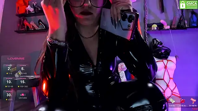 abbymora online show from February 7, 2025, 11:24 pm