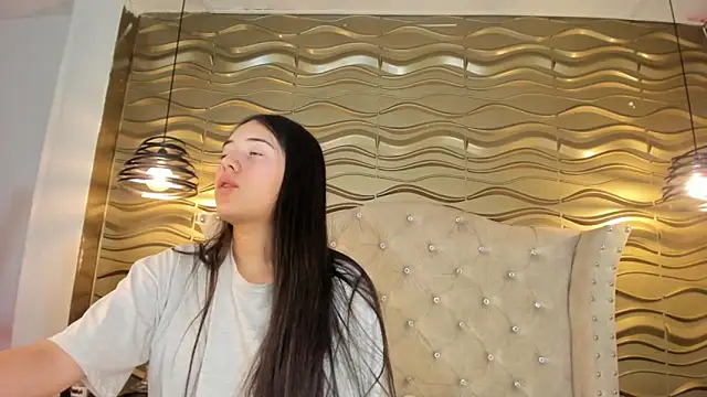 Snapshot of nahia_low chatting on December 2, 2024, 4:09 am nahia low online show from December 2, 2024, 4:09 am