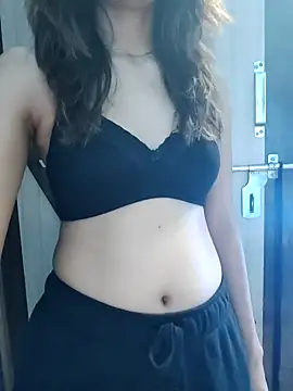 Snapshot of Karina_jaan chatting on January 3, 2025, 6:14 pm Karina jaan online show from January 3, 2025, 6:14 pm