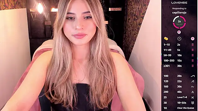 KiaraCarter online show from December 5, 2025, 2:58 pm