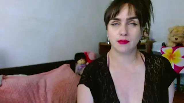 collette beaufoy  online show from April 12, 2026, 7:02 am