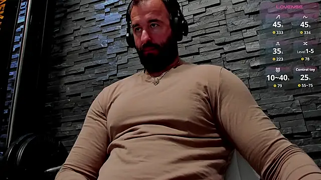 Snapshot of David_Big_Daddy chatting on October 2, 2025, 6:37 pm David Big Daddy online show from October 2, 2025, 6:37 pm