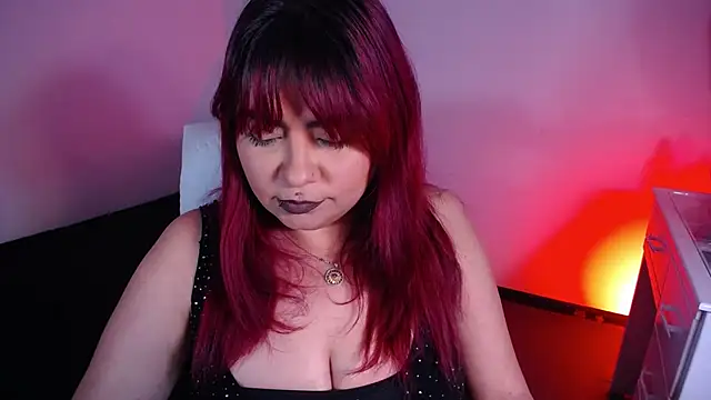 Snapshot of bad_scarlett1 chatting on October 21, 2025, 12:55 am bad scarlett1 online show from October 21, 2025, 12:55 am