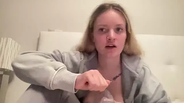 mariemelissah online show from January 26, 2025, 5:55 pm