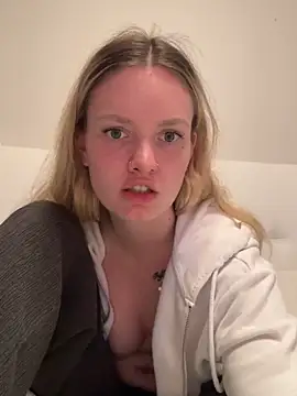 mariemelissah online show from March 9, 2025, 3:16 pm