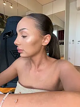 Snapshot of MileySin1111 chatting on March 7, 2026, 12:24 pm MileySin1111 online show from March 7, 2026, 12:24 pm