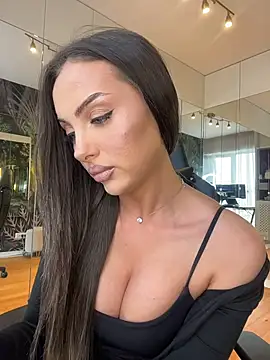 Snapshot of MileySin1111 chatting on April 14, 2026, 12:55 pm MileySin1111 online show from April 14, 2026, 12:55 pm