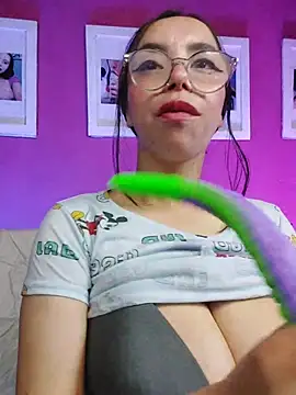 Snapshot of valentina_swallow chatting on March 14, 2026, 5:02 am valentina swallow online show from March 14, 2026, 5:02 am