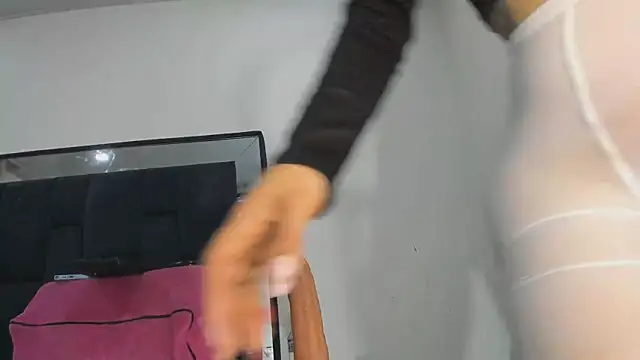 AntonelaNeri online show from September 20, 2025, 10:49 am