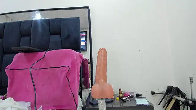 AntonelaNeri online show from October 16, 2025, 3:02 pm