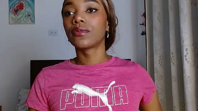 Snapshot of bhritany_brow chatting on September 24, 2025, 7:28 pm bhritany brow online show from September 24, 2025, 7:28 pm
