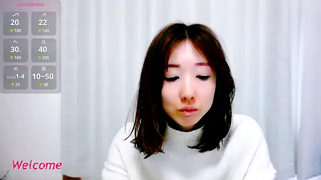 Snapshot of Love_me_Eri_ chatting on March 10, 2025, 7:53 am Love me Eri  online show from March 10, 2025, 7:53 am