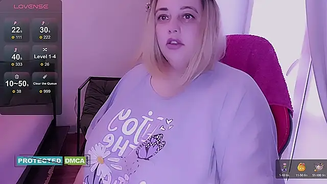 Snapshot of MargoCurves chatting on January 2, 2025, 10:48 am MargoCurves online show from January 2, 2025, 10:48 am