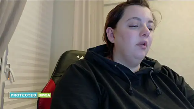 Snapshot of MargoCurves chatting on February 13, 2025, 3:56 pm MargoCurves online show from February 13, 2025, 3:56 pm