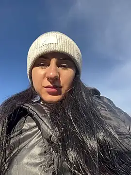 JenniferEdith online show from December 17, 2024, 12:11 pm