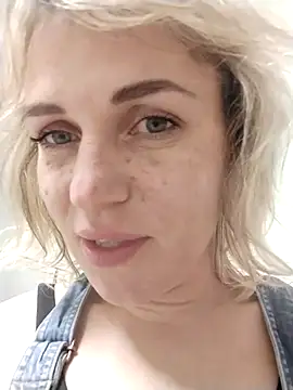 Linda Gregory online show from October 20, 2025, 2:01 am