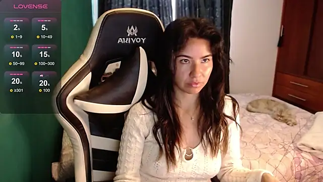 Snapshot of alice_middlee chatting on May 28, 2026, 3:53 pm alice middlee online show from May 28, 2026, 3:53 pm