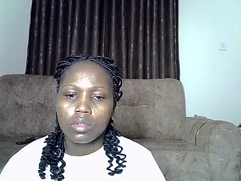 Snapshot of AurelAda chatting on November 6, 2025, 11:26 pm AurelAda online show from November 6, 2025, 11:26 pm