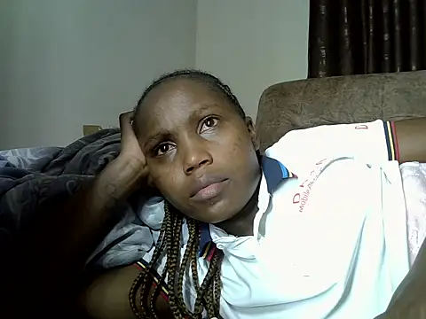 Snapshot of AurelAda chatting on February 6, 2026, 11:30 pm AurelAda online show from February 6, 2026, 11:30 pm