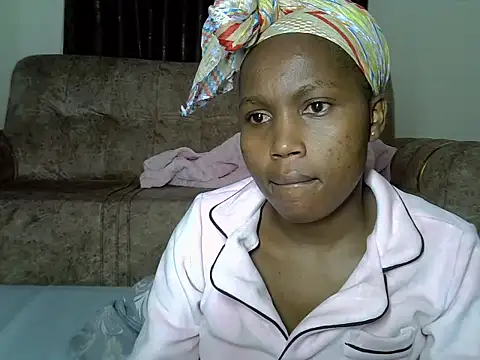 Snapshot of AurelAda chatting on February 27, 2026, 11:05 pm AurelAda online show from February 27, 2026, 11:05 pm