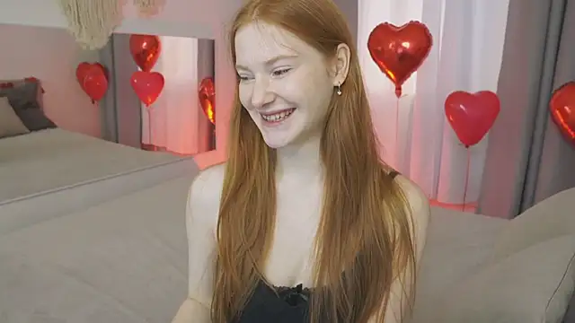 Snapshot of FiaMoor chatting on February 11, 2026, 12:43 pm FiaMoor online show from February 11, 2026, 12:43 pm