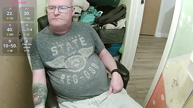 Snapshot of FriendlyDave chatting on March 12, 2025, 7:17 pm FriendlyDave online show from March 12, 2025, 7:17 pm