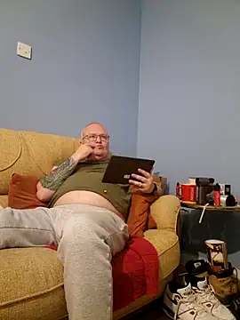 Snapshot of FriendlyDave chatting on March 22, 2025, 10:15 pm FriendlyDave online show from March 22, 2025, 10:15 pm