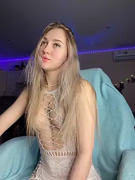 Snapshot of Good__Girl_ chatting on April 10, 2026, 11:26 am Good Girl online show from April 10, 2026, 11:26 am
