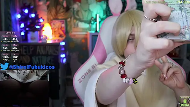 ShiroiFubuki online show from December 24, 2024, 6:11 am