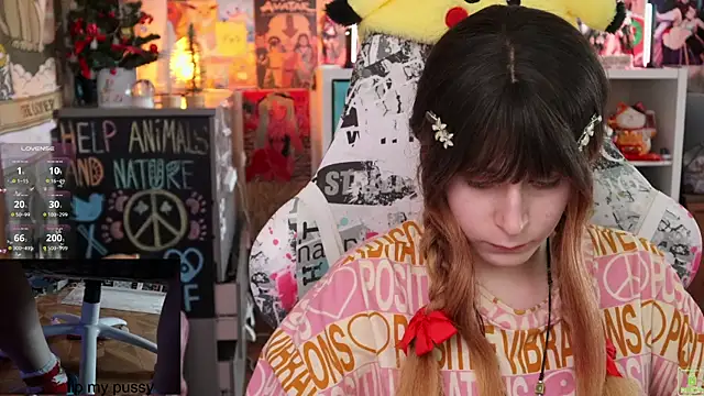 ShiroiFubuki online show from January 18, 2025, 11:21 am