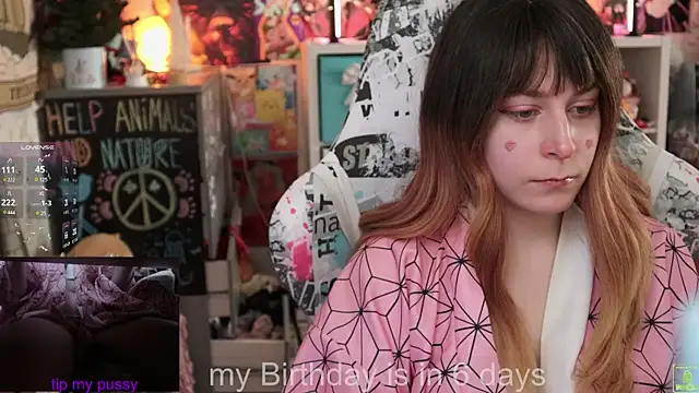 ShiroiFubuki online show from February 14, 2025, 9:56 am