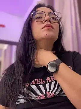 Lia flowers online show from February 14, 2025, 6:45 am